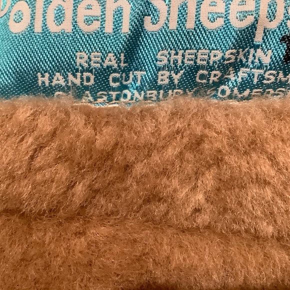 REAL SHEEPSKIN Coat UNISEX GIRLS /BOYS GIRLS  5-6 Y ,UK  made,switch buttons - Picture 10 of 15